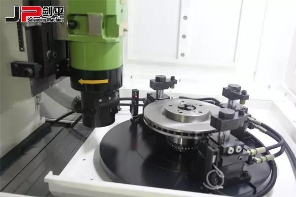 剎車盤全自動(dòng)平衡機(jī)