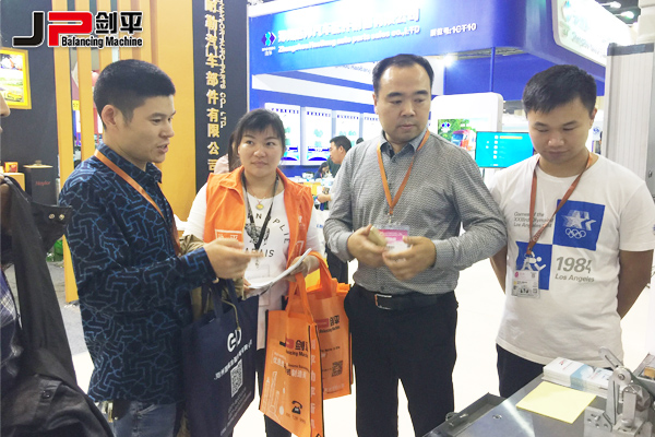 新能源汽車時代，上海劍平參展鄭州汽配會引關注